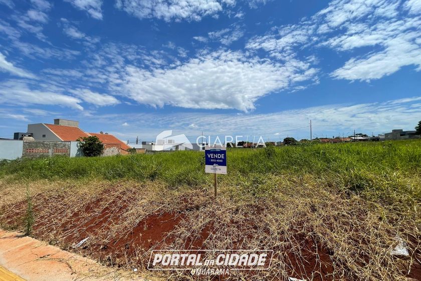Terreno &agrave; venda - 270m&sup2; - JARDIM PINHEIRINHO