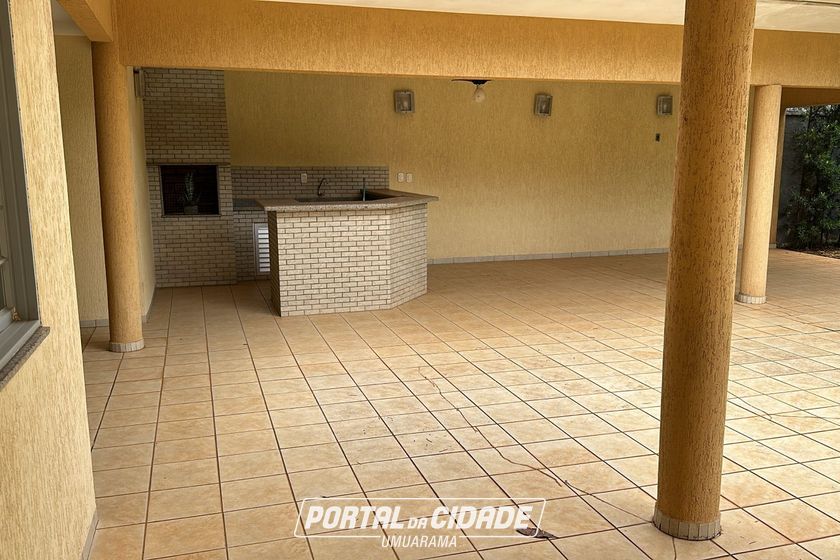 Casa &agrave; venda - 372m&sup2; - Zona I-A