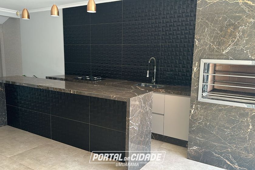Sobrado &agrave; venda - 270m&sup2; - Zona II