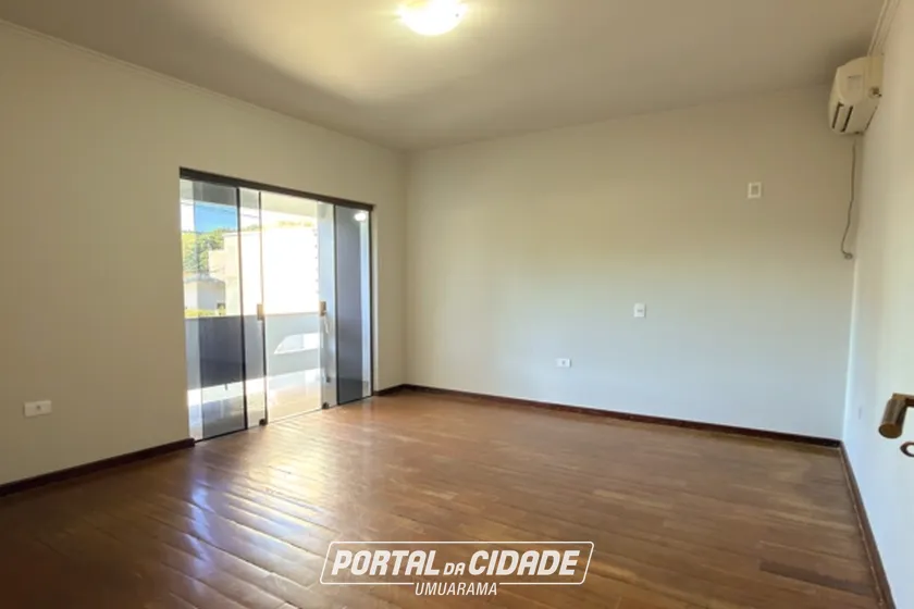 Sobrado &agrave; venda - 376m&sup2; - Zona I