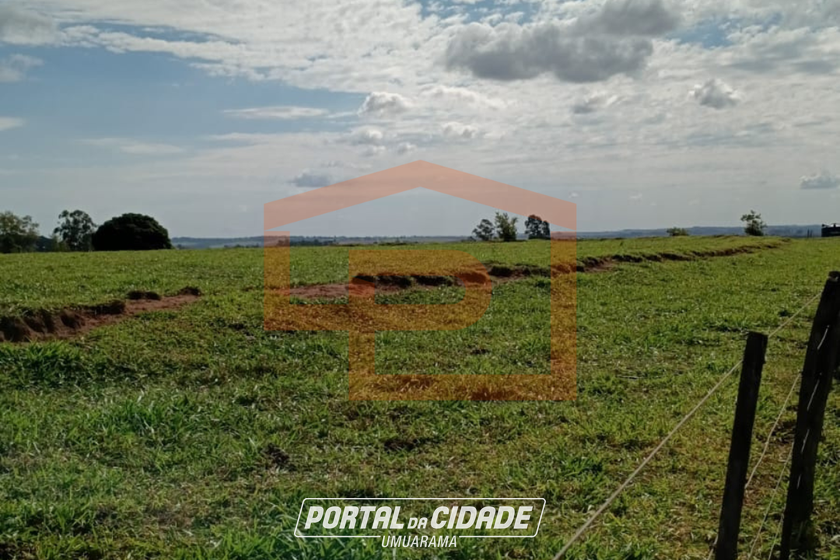 Ch&aacute;cara &agrave; venda - 20000m&sup2; - Zona Rural