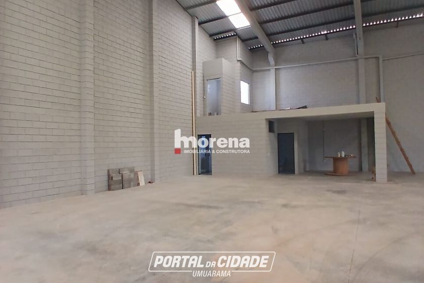 Sal&atilde;o Comercial para alugar - 1000m&sup2; - Parque Industrial II