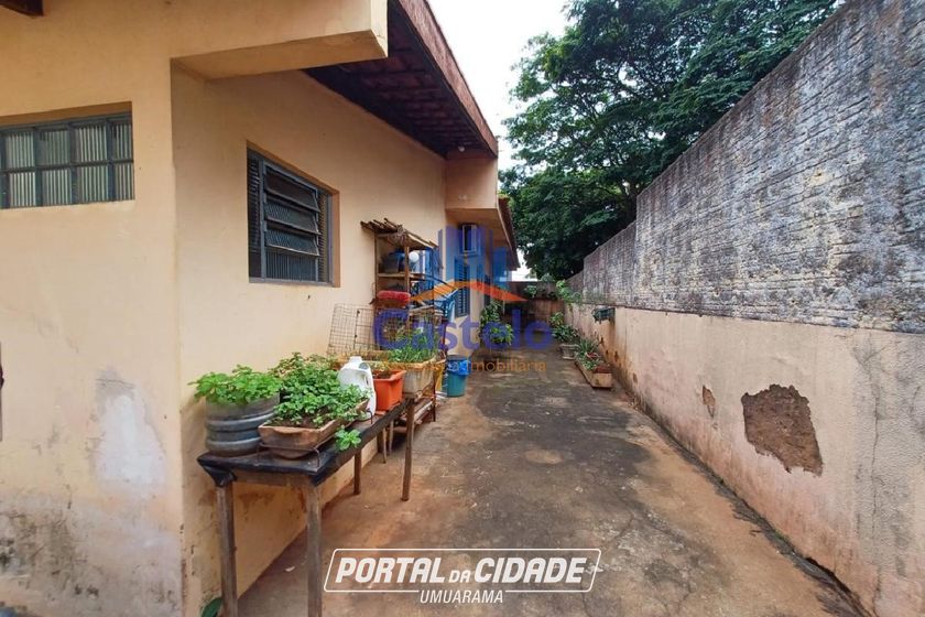 Sala Comercial &agrave; venda - 200m&sup2; - Zona III