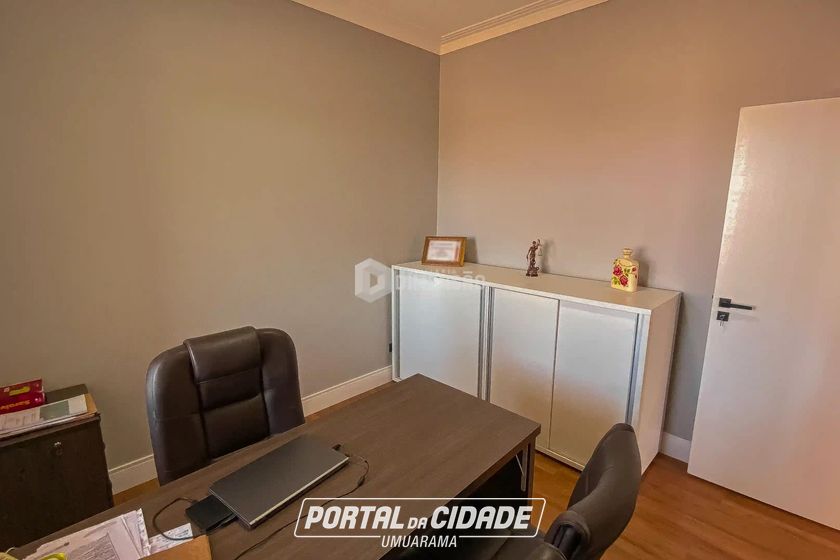 Sala Comercial &agrave; venda - 342m&sup2; - Centro