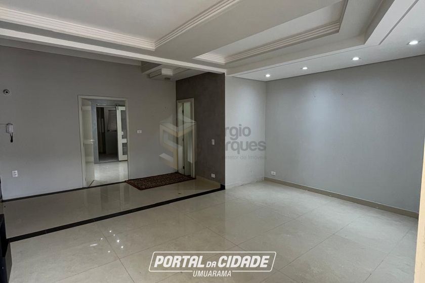 Sobrado &agrave; venda - 247m&sup2; - Zona VI