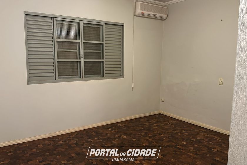 Casa &agrave; venda - 372m&sup2; - Zona I-A