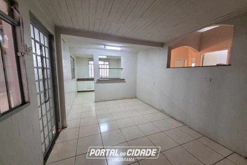 Casa para alugar - 324m&sup2; - Zona I
