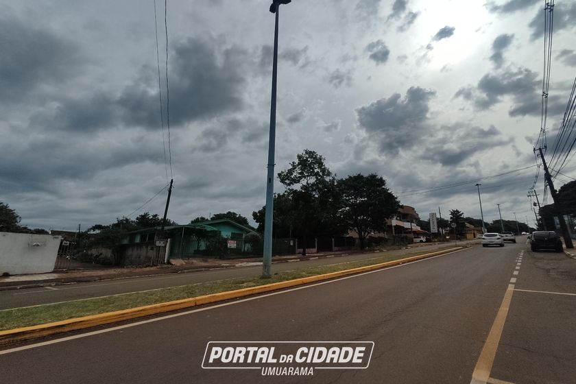 Terreno &agrave; venda - 867m&sup2; - CENTRO