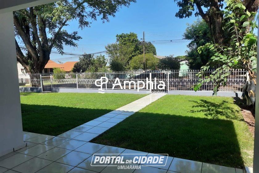 Casa &agrave; venda - 200m&sup2; - Centro