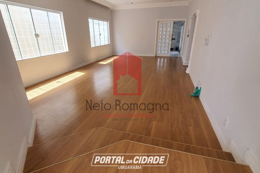 Casa para alugar - 380m&sup2; - Zona I
