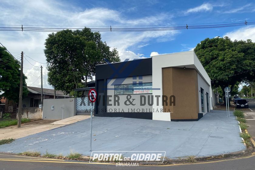 Sala Comercial &agrave; venda - 150m&sup2; - E resid&ecirc;ncia de 85m&sup2; de &aacute;rea constru&iacute;da - Esquina com a Avenida Mascaranhos de Morais