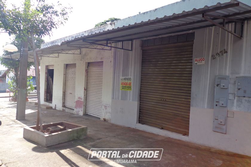 Sal&atilde;o Comercial &agrave; venda - 119m&sup2; - Zona Armazem
