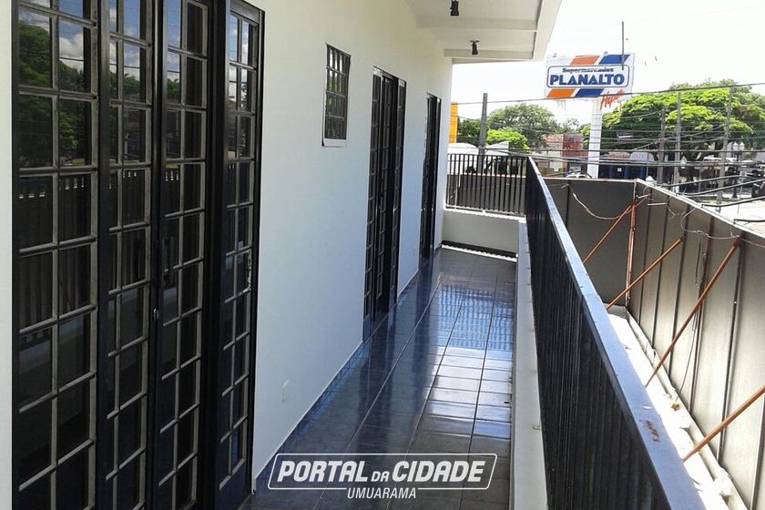 Sal&atilde;o Comercial &agrave; venda - 305m&sup2; - Zona 1
