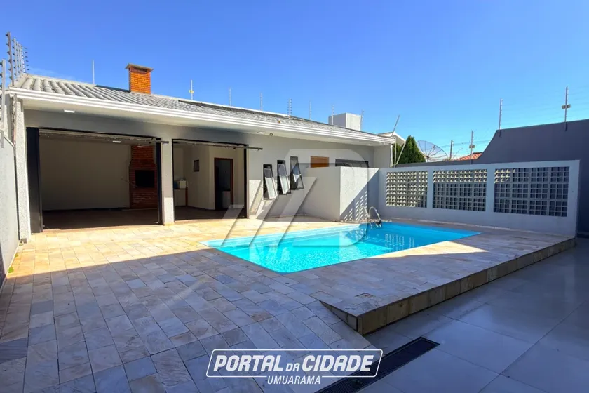 Sobrado &agrave; venda - 376m&sup2; - Zona I