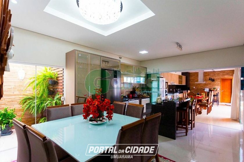 Casa &agrave; venda - 600m&sup2; - Zona II