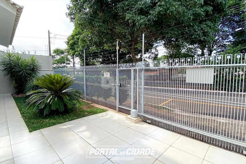 Sobrado &agrave; venda - 197m&sup2; - Zona II
