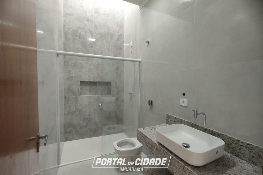 Casa &agrave; venda - 130m&sup2; - Jardim Tropical