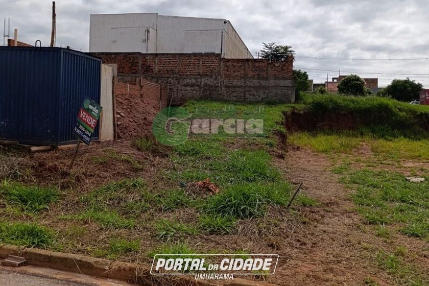 Terreno &agrave; venda - 245m&sup2; - -