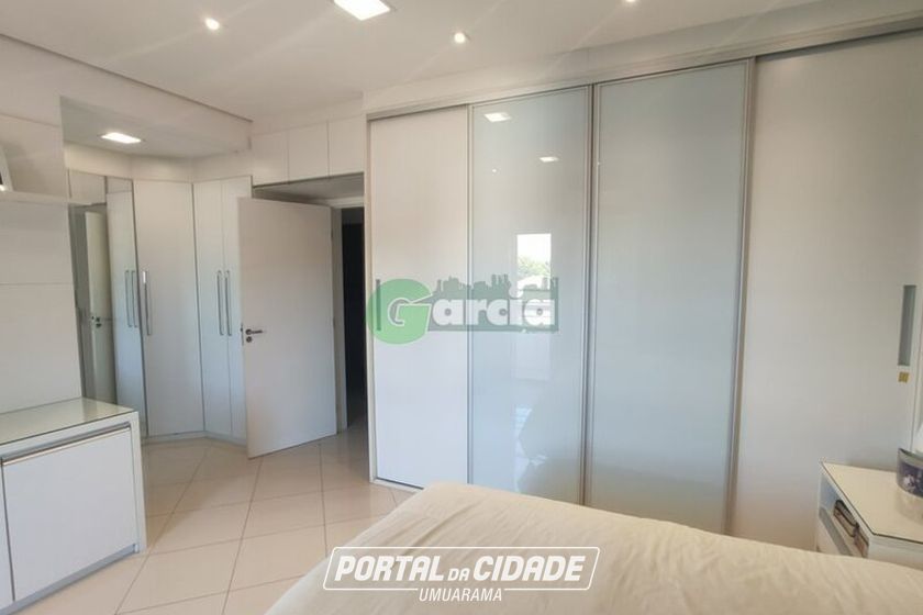 Apartamento &agrave; venda - 131m&sup2; - Zona I