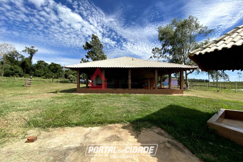 Ch&aacute;cara &agrave; venda - 5123m&sup2; - Serra dos Dourados
