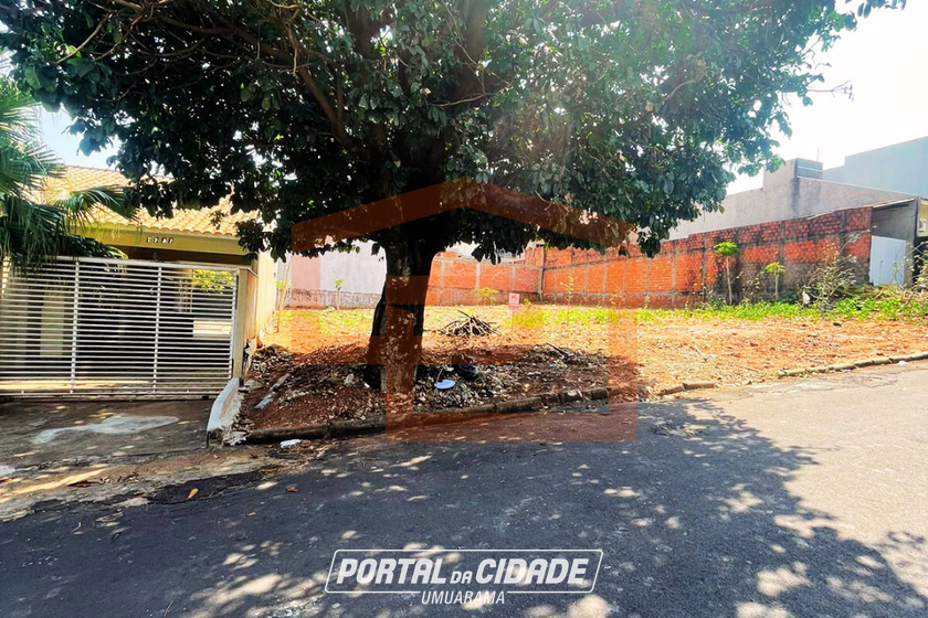 Terreno &agrave; venda - 275m&sup2; - Parque do Lago