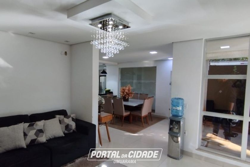 Casa &agrave; venda - 250m&sup2; - Parque Alto da Paran&aacute;