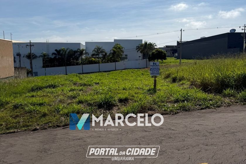 Terreno &agrave; venda - 180m&sup2; - Parque Residencial Interlagos