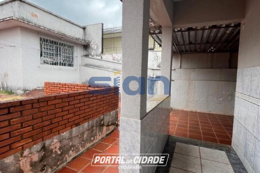 Casa para alugar - 308m&sup2; - Zona III