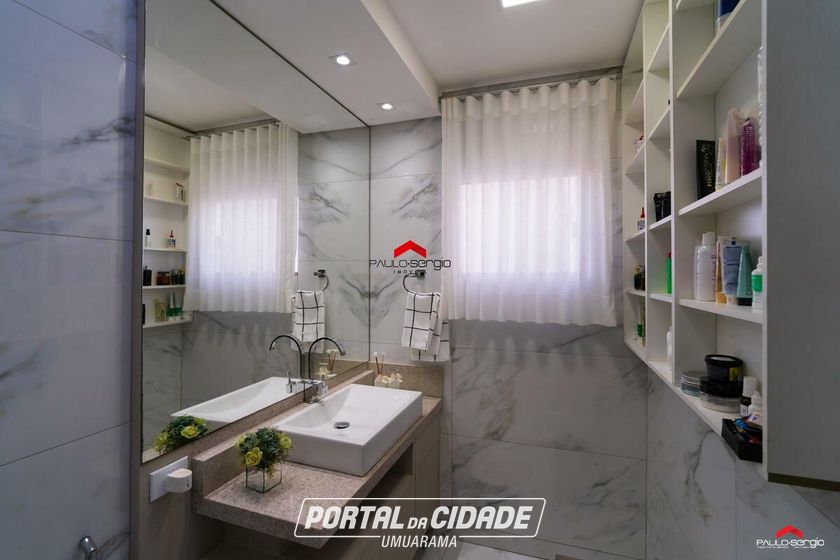 Sobrado &agrave; venda - 600m&sup2; - Zona II