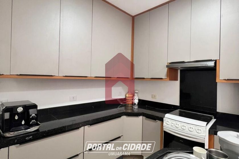 Sobrado &agrave; venda - 215m&sup2; - Centro