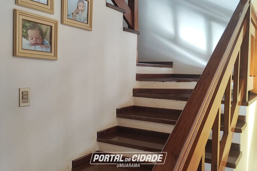 Sobrado &agrave; venda - 232m&sup2; - Zona II