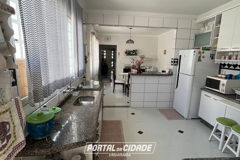 Sobrado &agrave; venda - 188m&sup2; - Zona II A