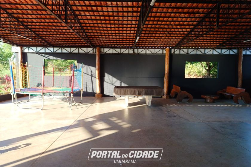 Ch&aacute;cara &agrave; venda - 20m&sup2; - Estrada Jaborandi