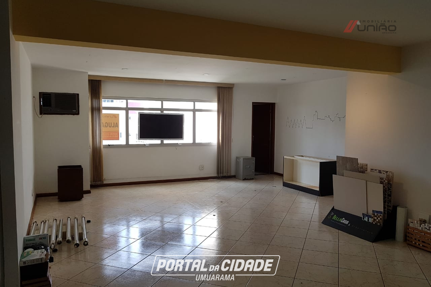 Sal&atilde;o Comercial &agrave; venda - 90m&sup2; - Zona 1