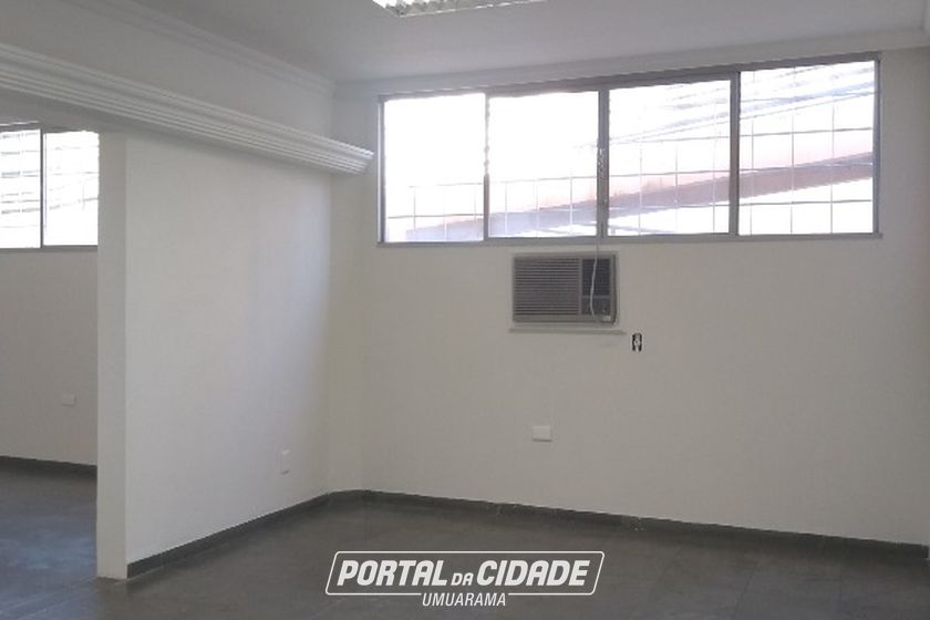 Sala Comercial para alugar - 240m&sup2; - Zona II