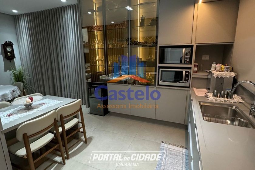 Casa &agrave; venda - 260m&sup2; - ZONA VII