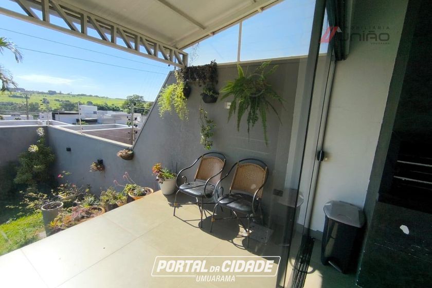 Casa &agrave; venda - 138m&sup2; - Jardim Azal&eacute;ia