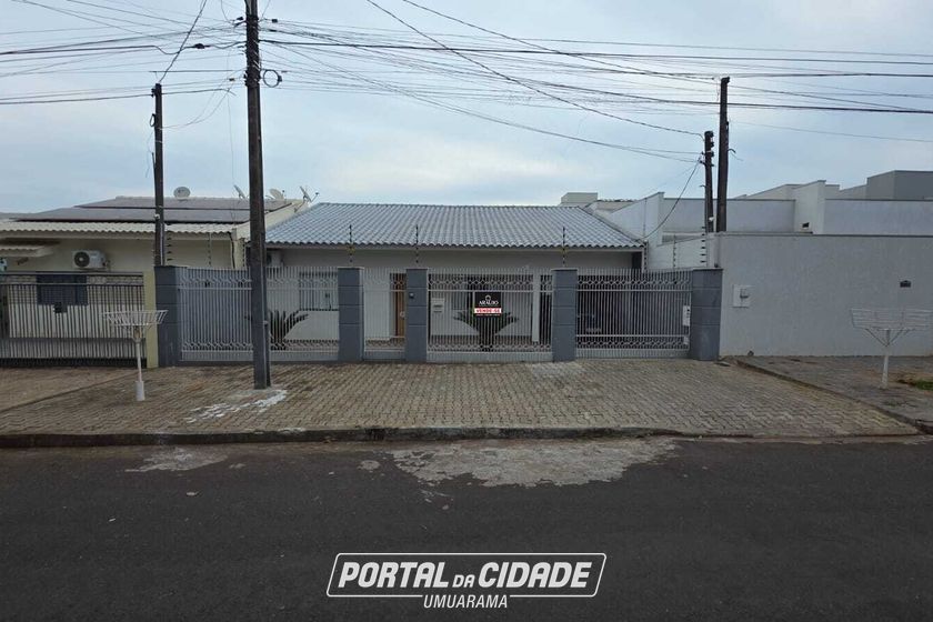Casa &agrave; venda - 243m&sup2; - Jardim Indai&aacute;