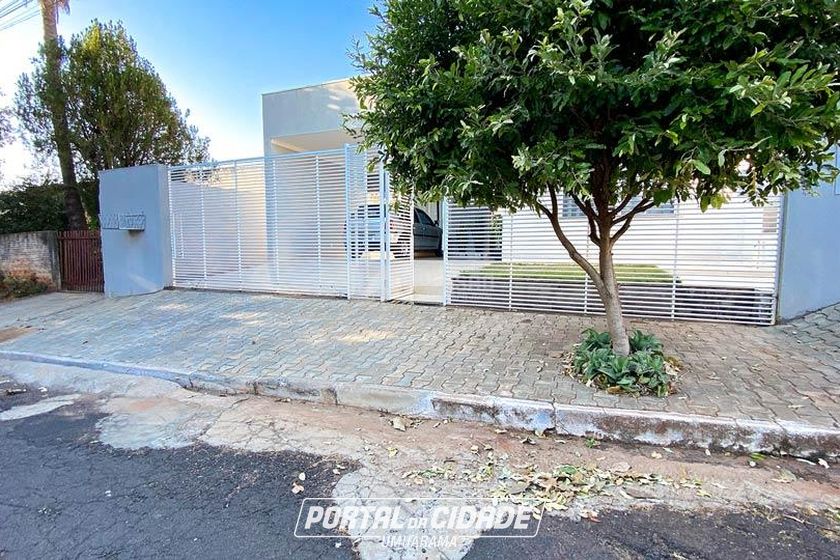 Casa &agrave; venda - 120m&sup2; - Jardim Paris