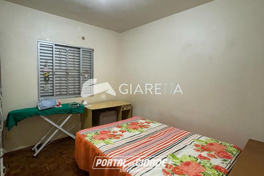Casa &agrave; venda - 207m&sup2; - VILA INDUSTRIAL