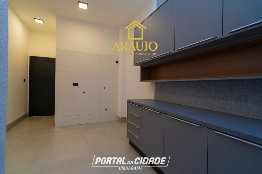 Casa &agrave; venda - 250m&sup2; - Zona VII
