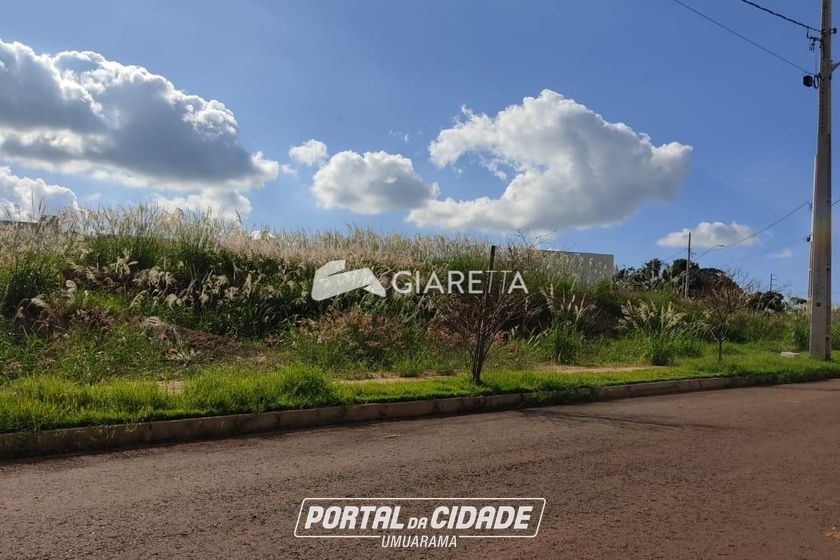Terreno &agrave; venda - 365m&sup2; - VILA BECKER