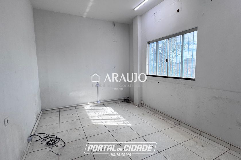 Sal&atilde;o Comercial para alugar - 750m&sup2; - Jardim Janina