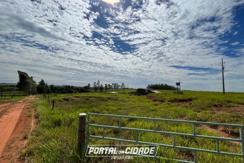 Ch&aacute;cara &agrave; venda - 24m&sup2; - SERRA DOS DOURADOS