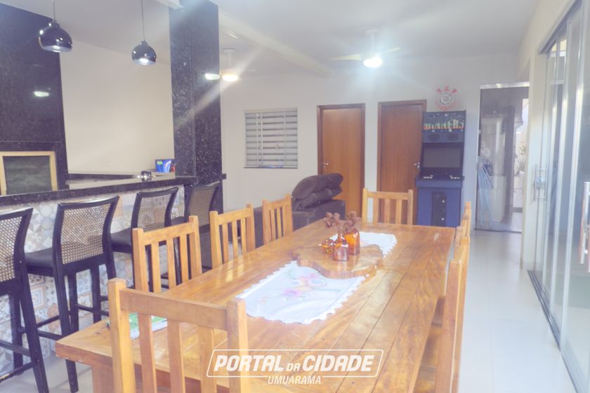 Casa &agrave; venda - 240m&sup2; - Parque Alto da Paran&aacute;