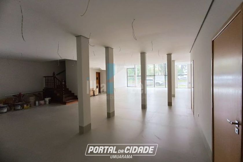 Sal&atilde;o Comercial para alugar - Zona III