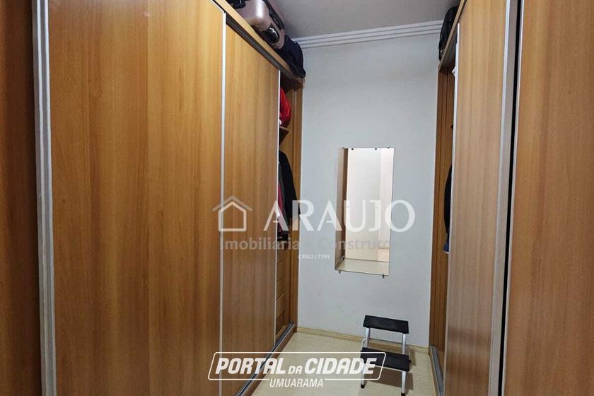 Sobrado &agrave; venda - 272m&sup2; - Zona III