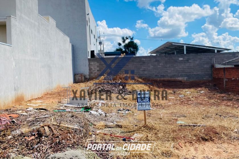 Terreno &agrave; venda - 126m&sup2; - Jardim Sakai