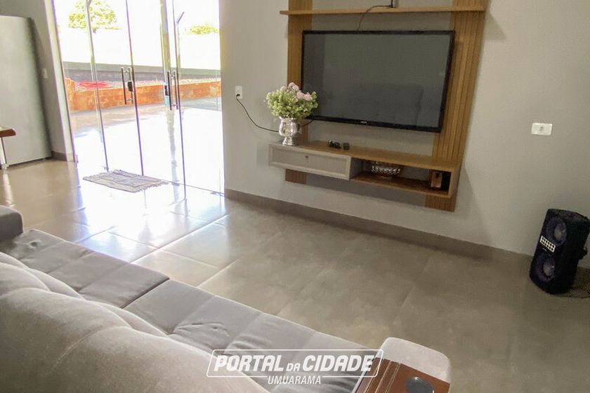 Ch&aacute;cara &agrave; venda - 40m&sup2; - -