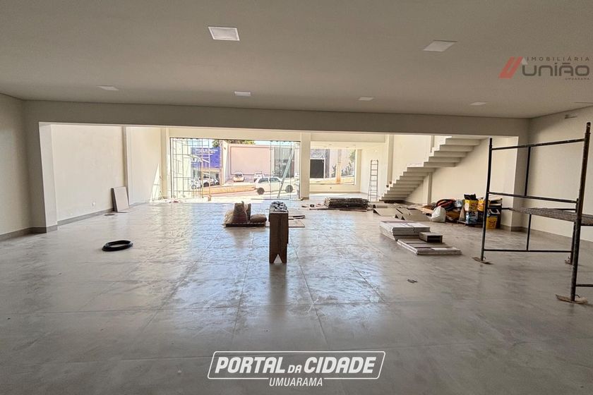 Sal&atilde;o Comercial para alugar - 358m&sup2; - Parque Residencial da G&aacute;vea